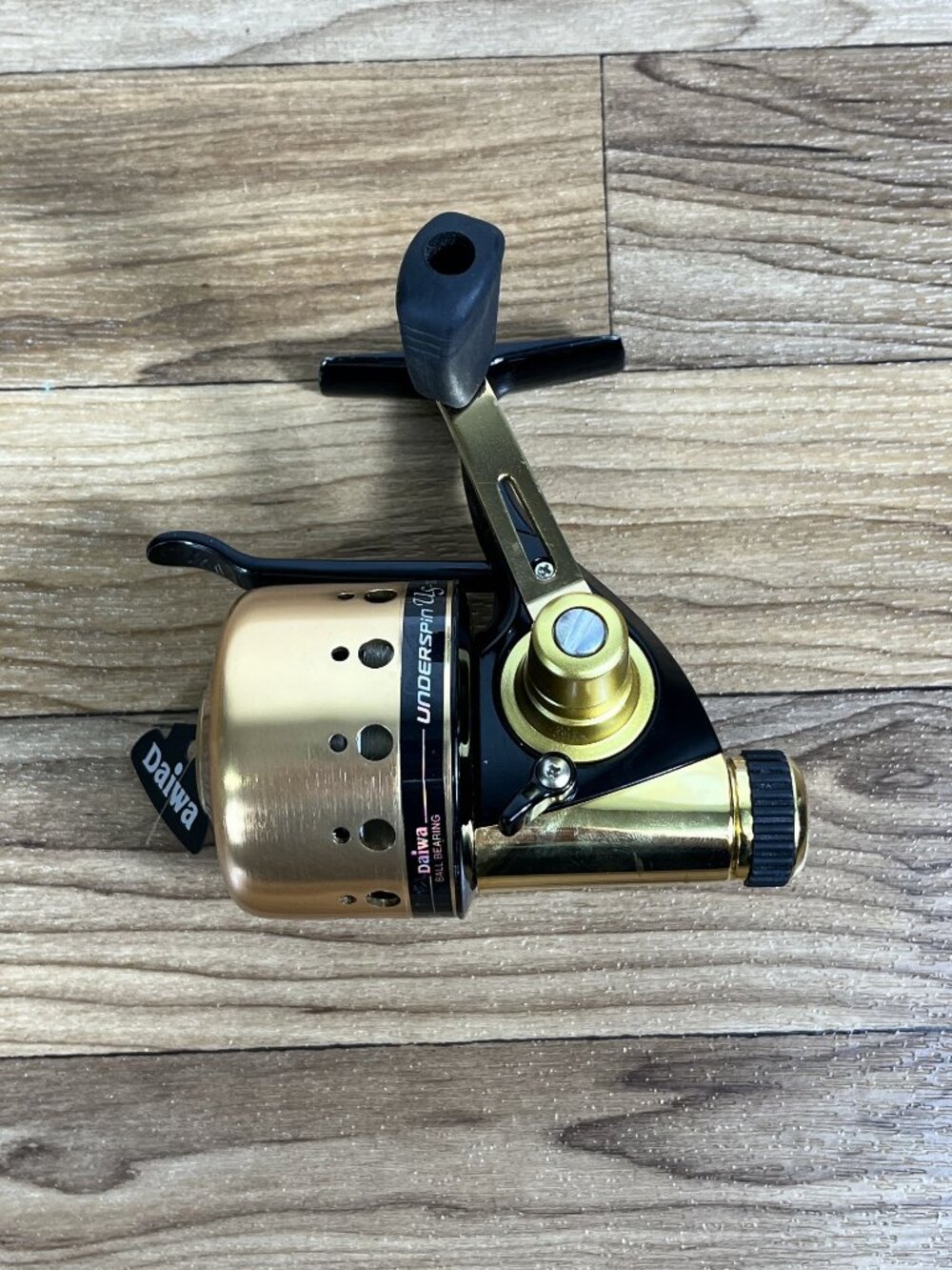 DAIWA 120XD UNDERSPIN CLOSED FACE SPINCASTING REEL Fishing